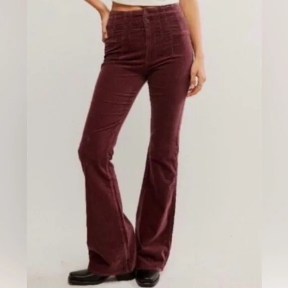 We The Free Jayde corduroy, flares, no back pockets - Picture 1 of 3